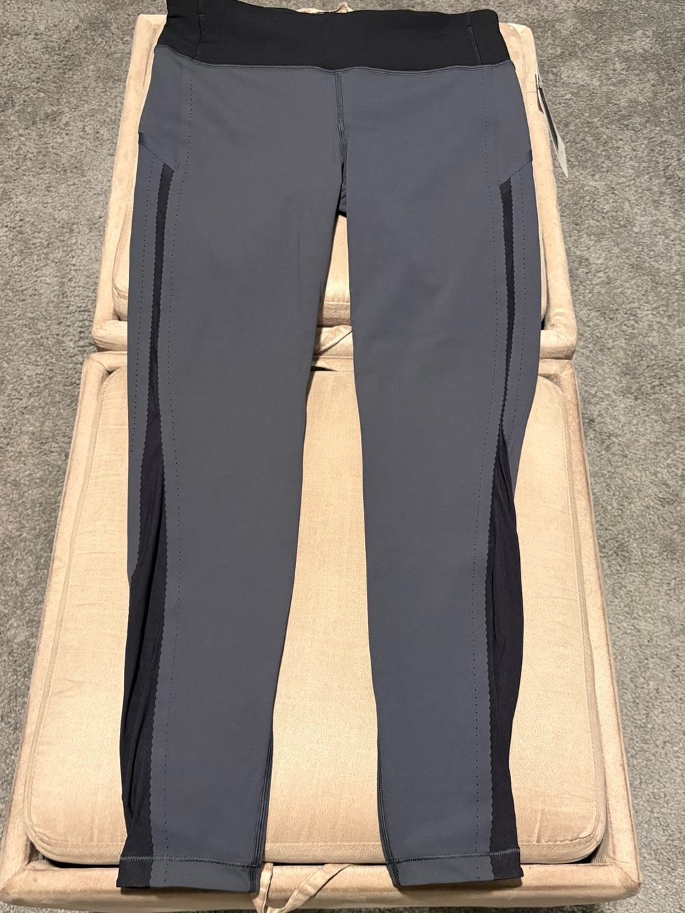 Lululemon Smooth Stride Tight